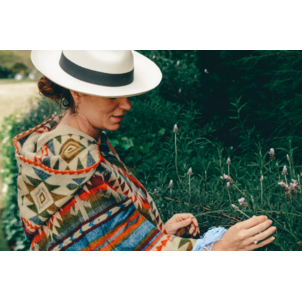 EcuaFina Poncho en Alpaga Triangle Bleu