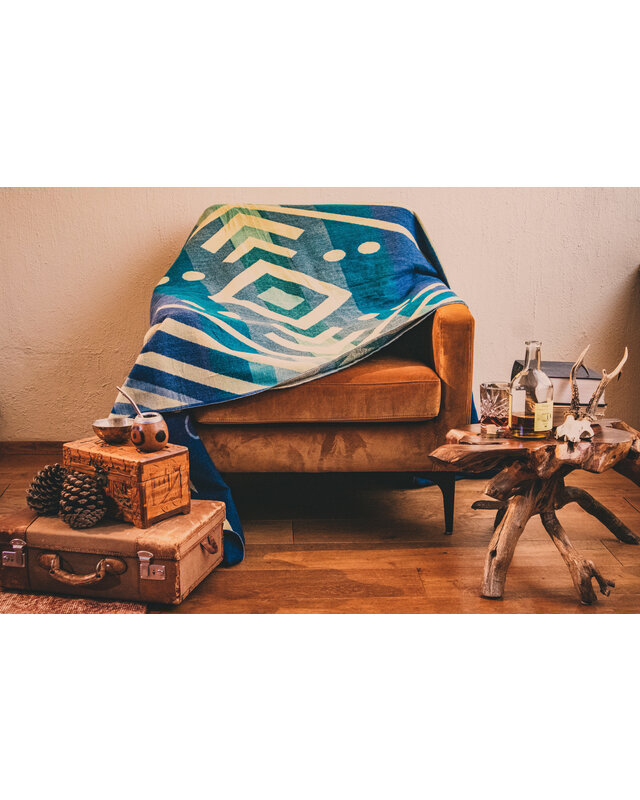 EcuaFina Petite couverture en alpaga aux motifs indigènes - Réversible - Design natif / néerlandais  - Fairtrade & Authenticité - Imbabura Bleu