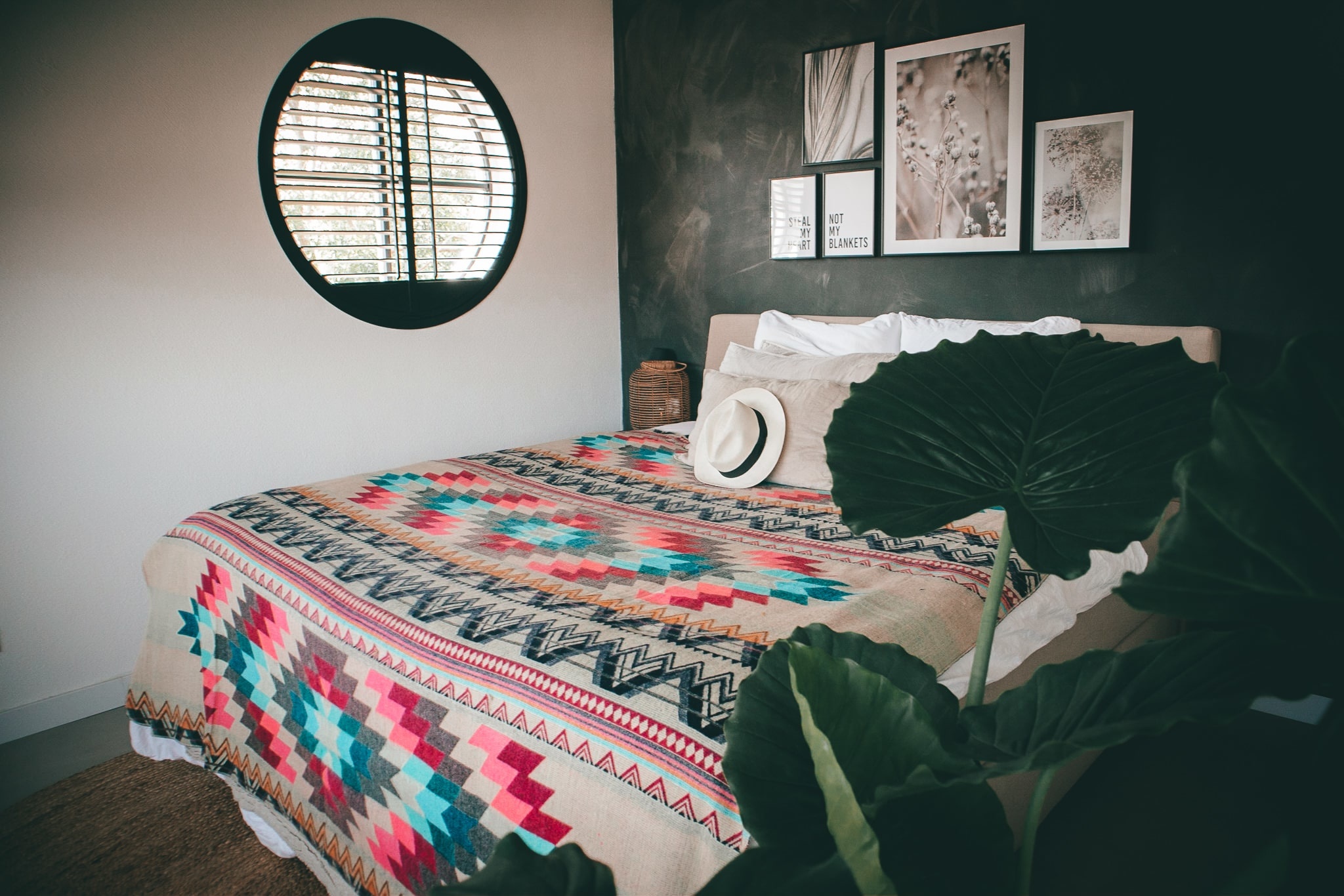 EcuaFina Alpaca Native Decke - Doppelseitige Gewebt– Einheimisches Design – FairTrade & authentisch - Antisana - Rosa