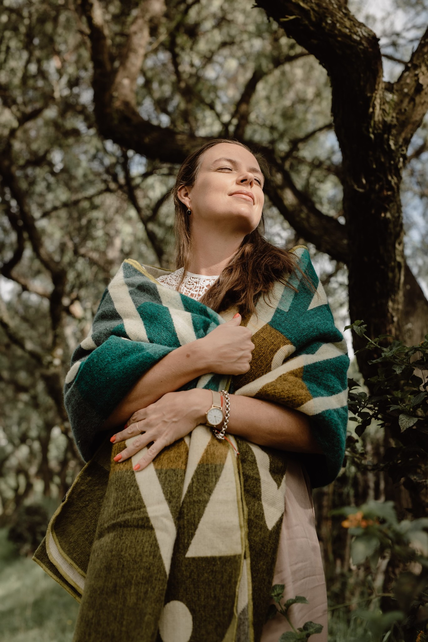 EcuaFina Mini Alpaka Native Decke - Doppelseitige Drucke - Moderne Wohnaccessoires -  FairTrade & authentisch - Imbabura - Grün