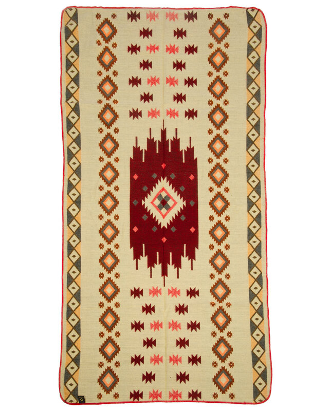 EcuaFina Mini Alpaca Native Decke - Doppelseitige Drucke – niederländisches/einheimisches Design – FairTrade & authentisch - Quilotoa - Rot