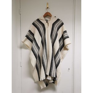 EcuaFina Poncho en Alpaga Elena Gris