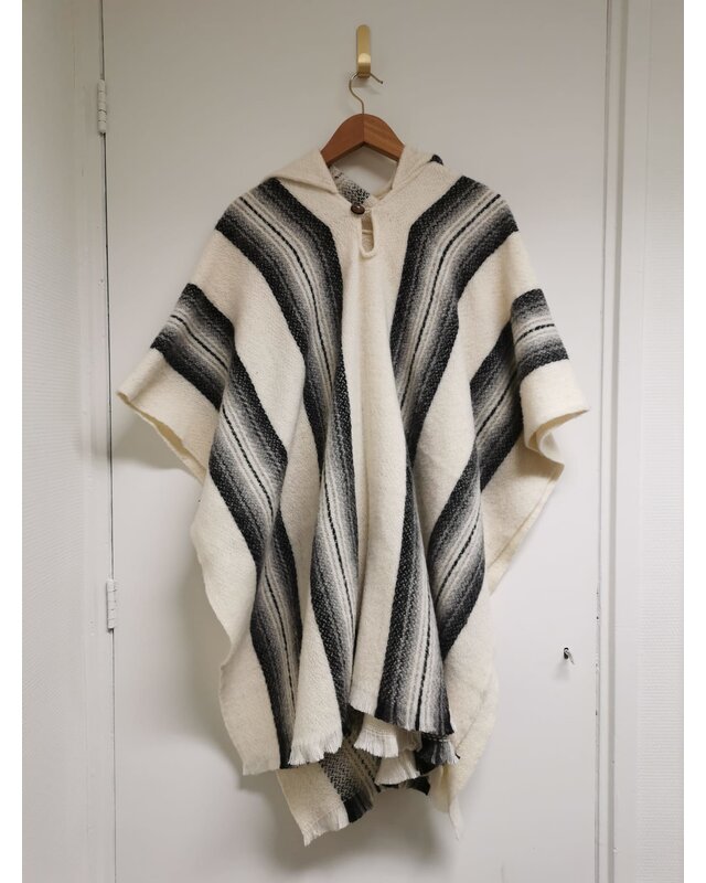 EcuaFina Poncho Elena Grey