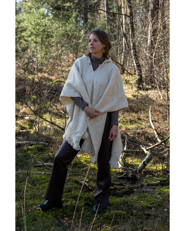 EcuaFina Poncho Elena Wit