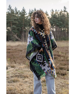 EcuaFina Alpaca Poncho Waorani Green