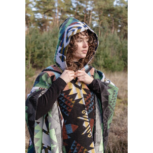 EcuaFina Poncho en Alpaga Waorani Vert