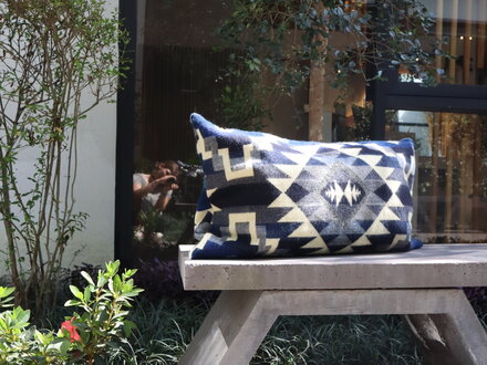 EcuaFina Rectangle alpacawool pillow - Chimborazo Black EcuaFina Rectangle alpacawool pillow - Chimborazo Black