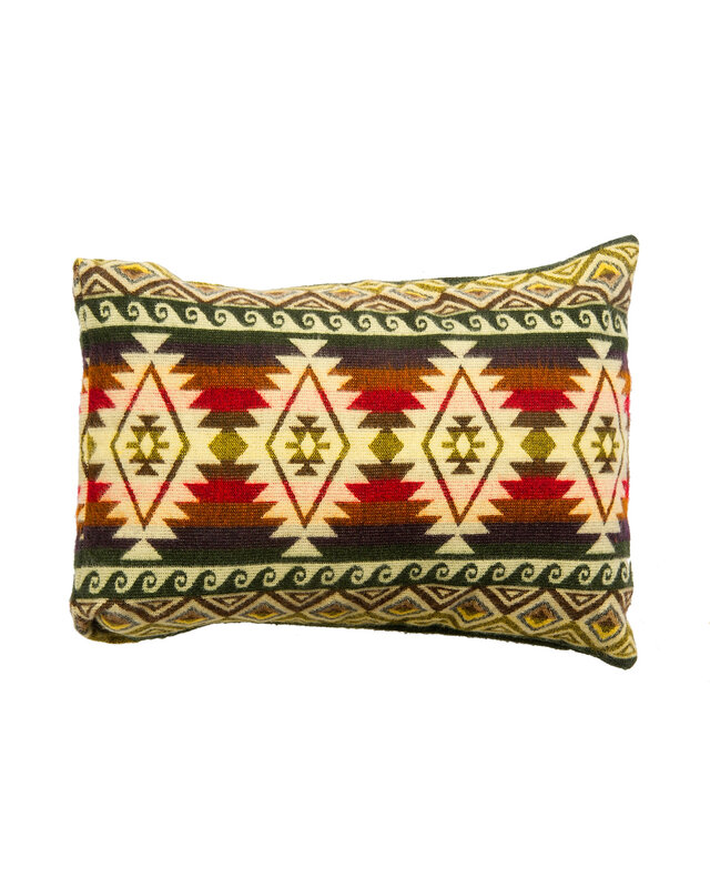 EcuaFina Kussen 40x60 cm -  dubbelzijdig Cayambe Groen - inclusief binnenkussen van eendenveren.