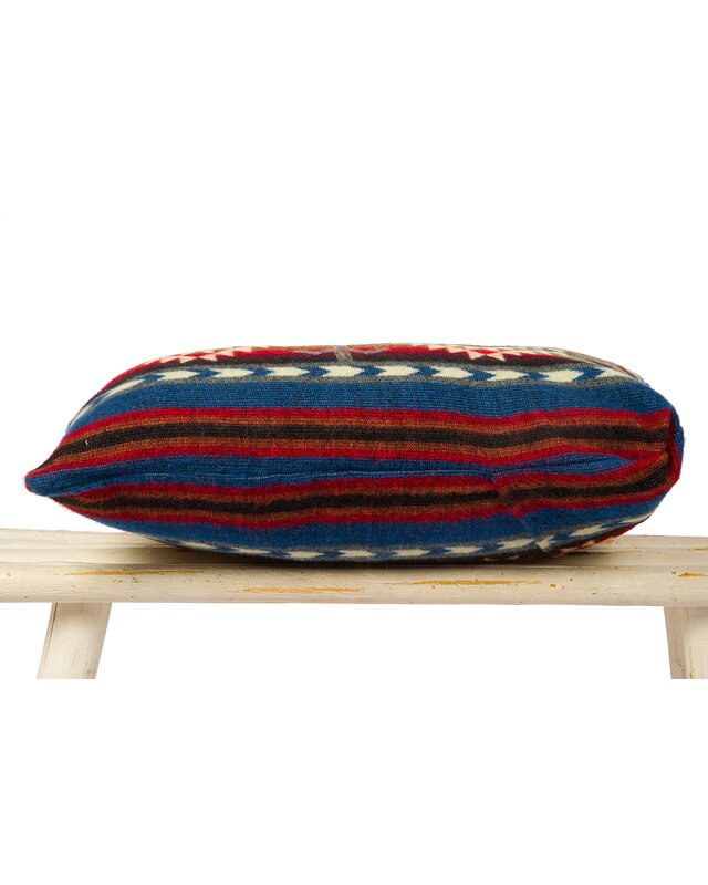 EcuaFina Coussin 60 x 40 cm - Cotopaxi mix double face - avec un coussin de garnissage  ayant une enveloppe 100% en cotton et rembourré 100% en plumes de canard.