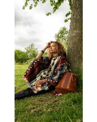 EcuaFina Poncho Quichua Braun