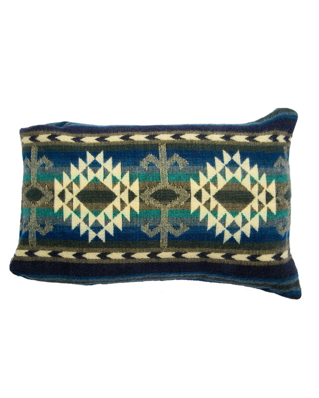 EcuaFina Coussin 60 x 40 cm - double face Cotopaxi bleu - avec un coussin de garnissage ayant une enveloppe 100% en cotton et rembourré 100% en plumes de canard.