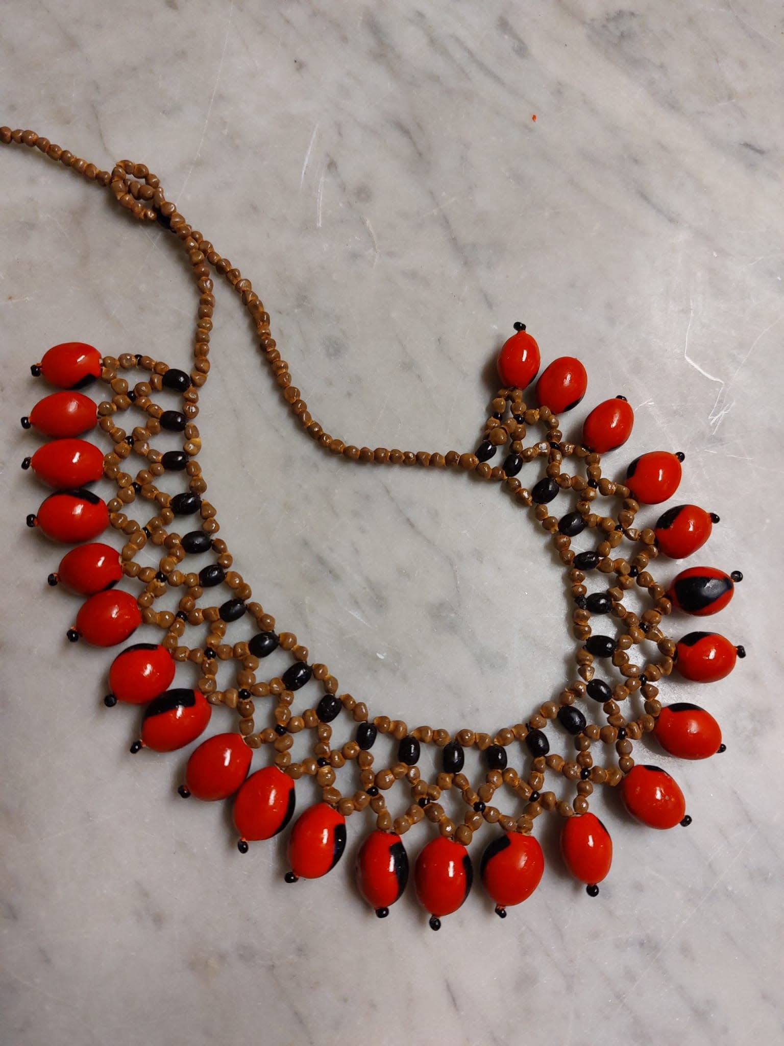 Collier Mandi Wasi - fait à la main à partir de graines