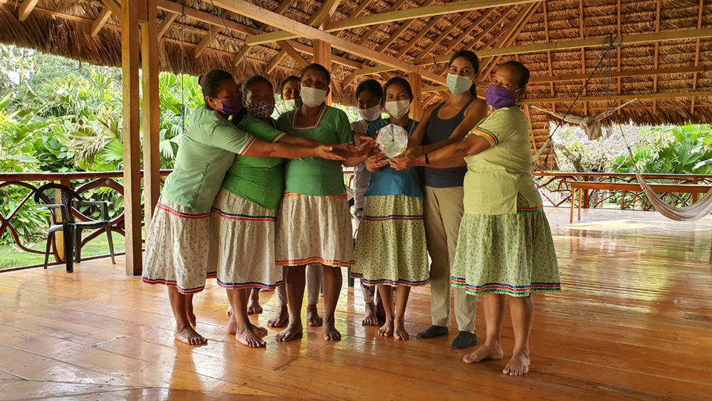 Collier Mandi Wasi - fait à la main à partir de graines