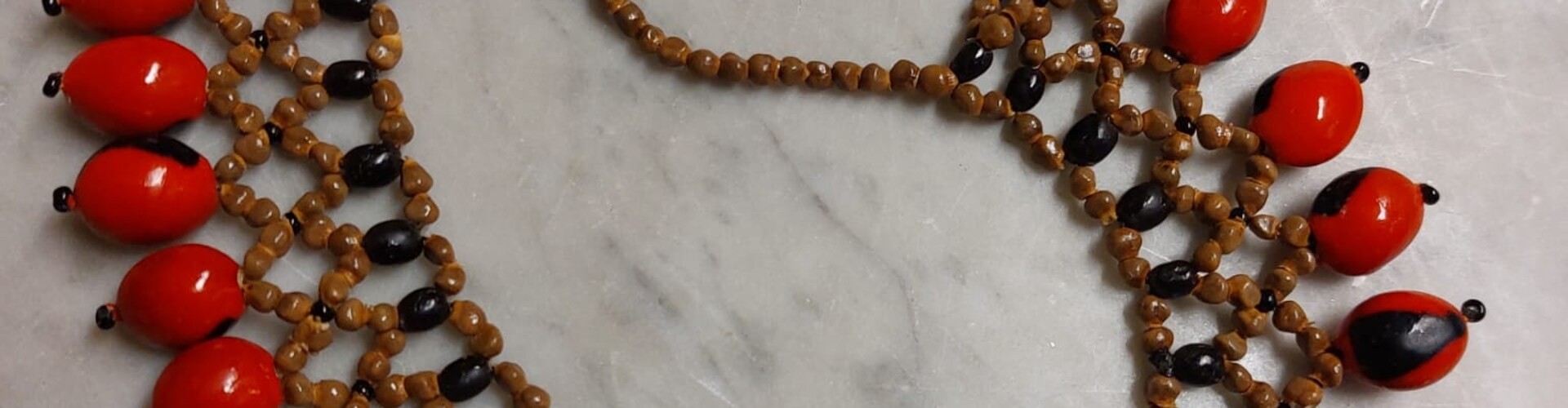 Ce magnifique collier Mandi Wasi