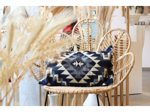 EcuaFina Cushion 60 x 40 cm - double-sided Chimborazo Black - including duck feather inner cushion