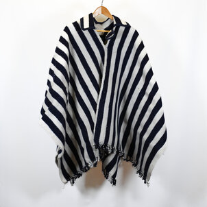 EcuaFina Poncho Original Chagra - Gallito