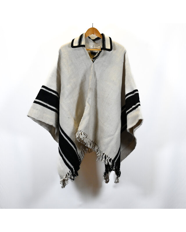EcuaFina Magnifiques ponchos Chagra originaux en pure laine épaisse - Modèle IBIS