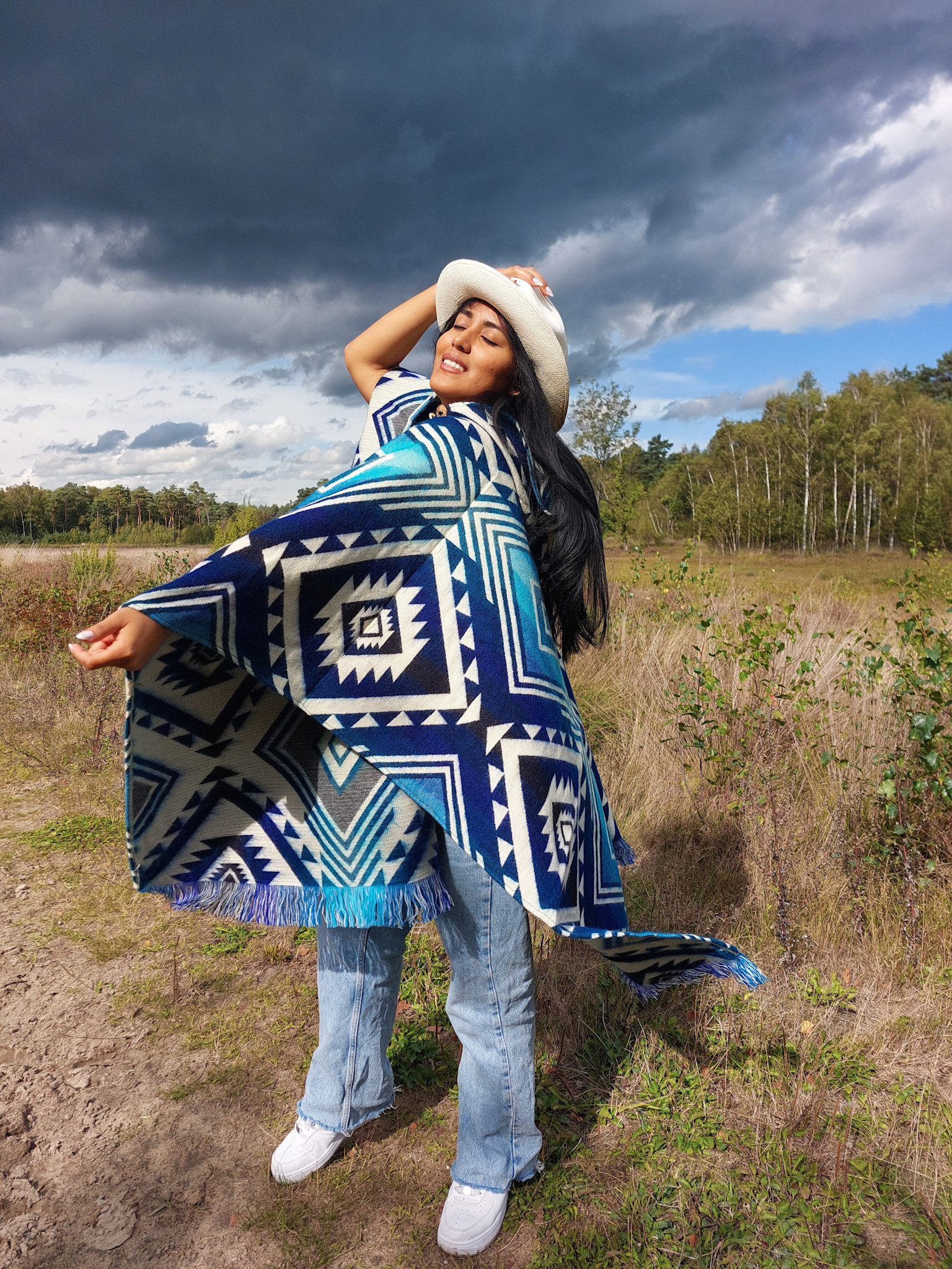 EcuaFina Poncho Entente Blue
