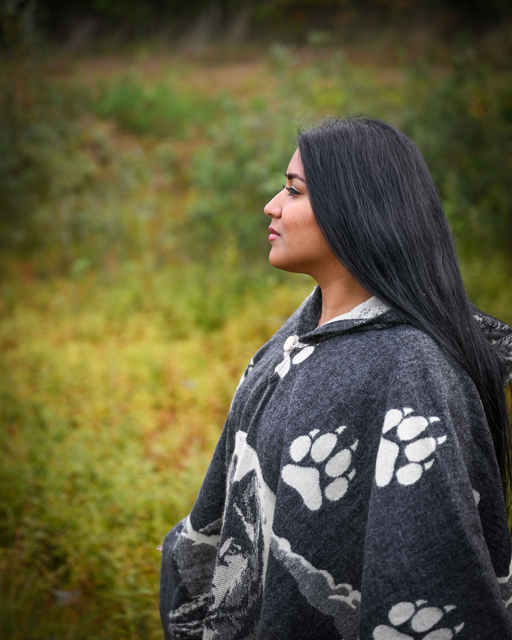 EcuaFina Poncho Dibujo - Lobos gris - Wolven Grijs