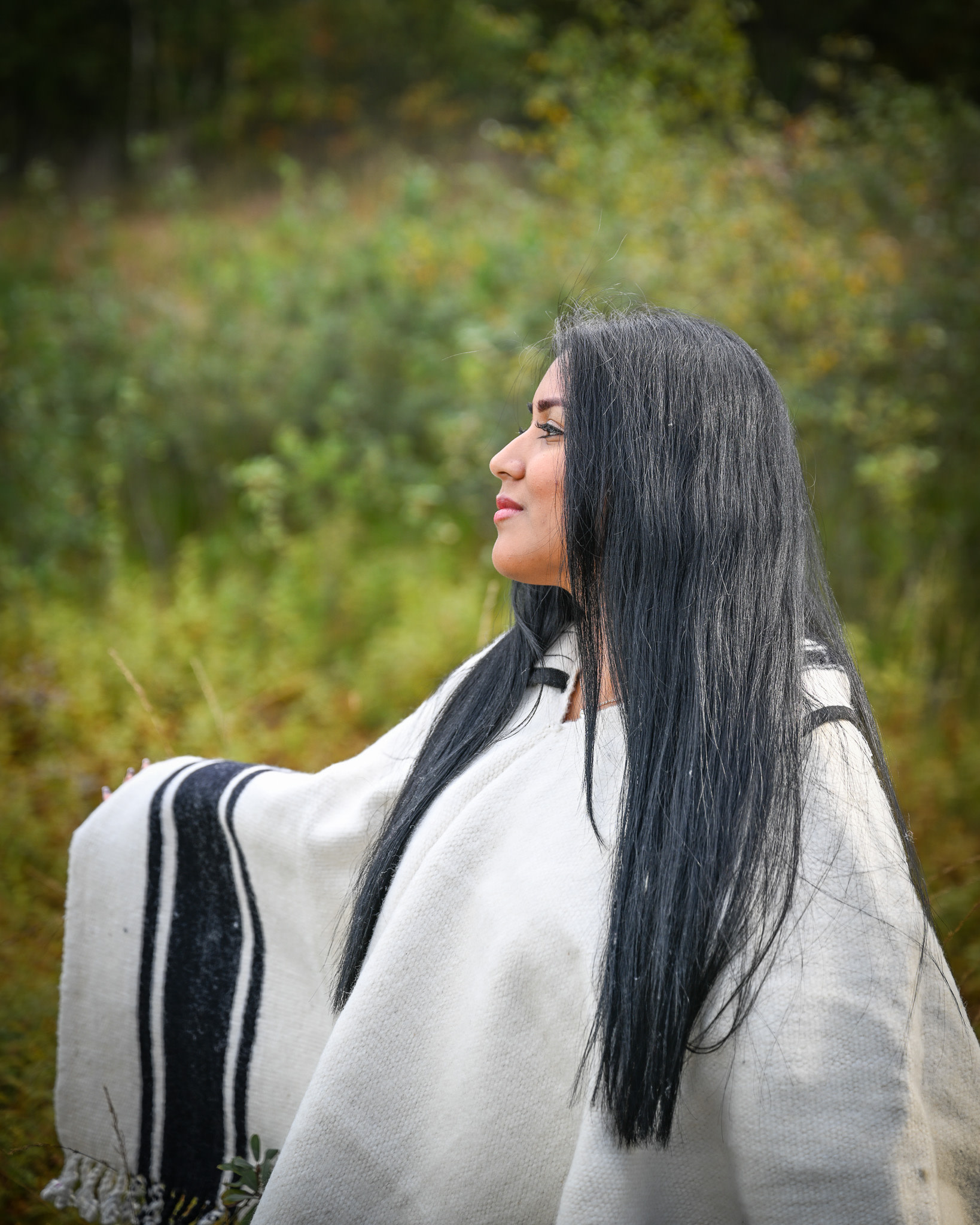 EcuaFina Magnifiques ponchos Chagra originaux en pure laine épaisse - Modèle IBIS