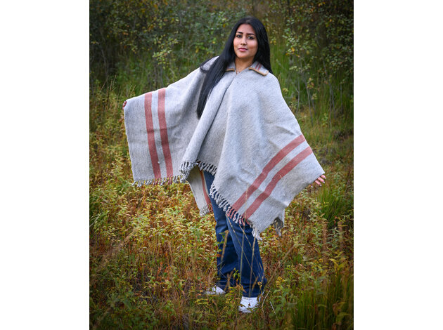 EcuaFina Poncho Chagra Pava - 100% Wolle
