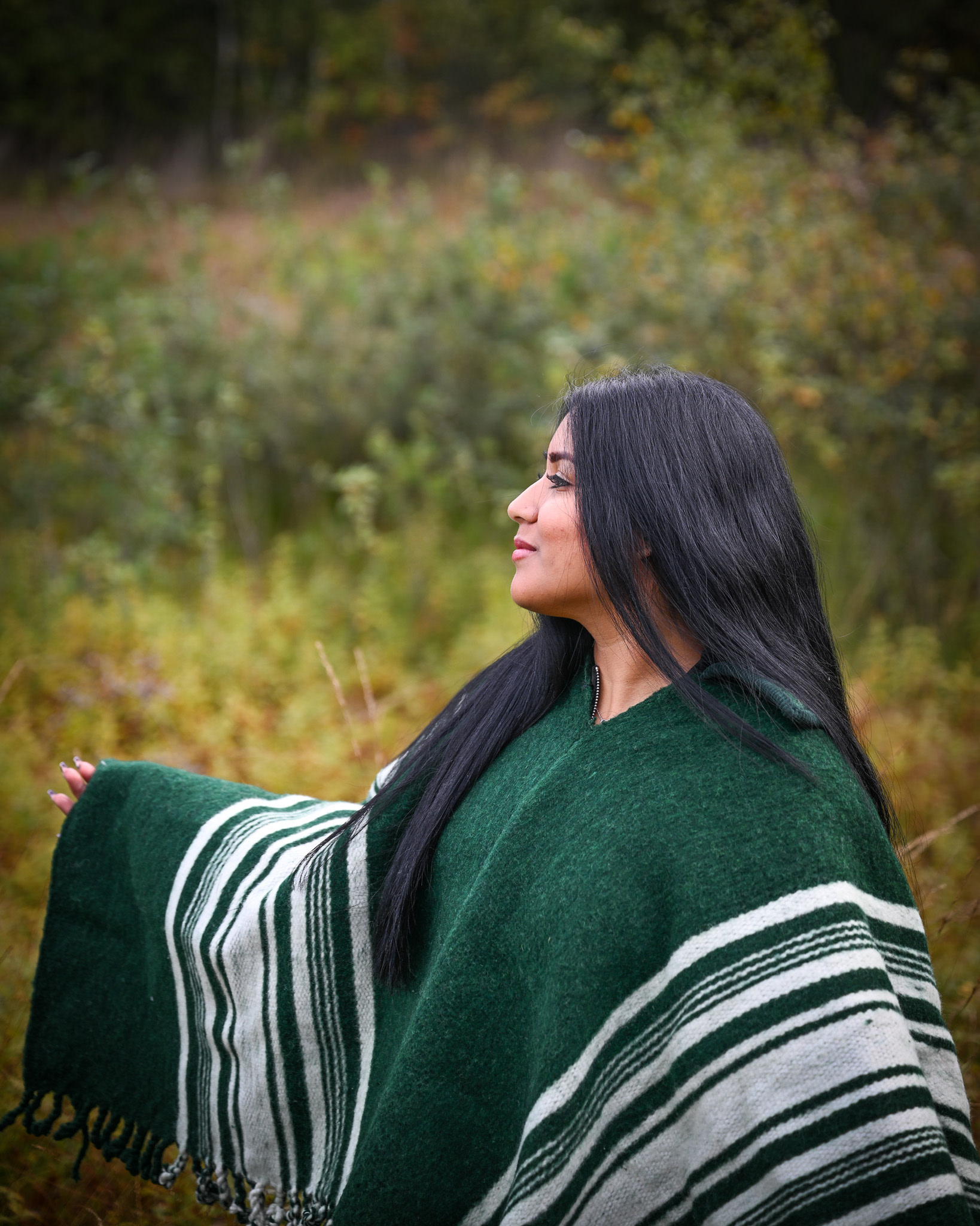 EcuaFina Poncho Chagra - Colibri