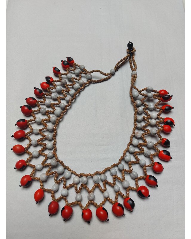 EcuaFina Necklace Mandi Quispe  - Helps to save the Amazone forest