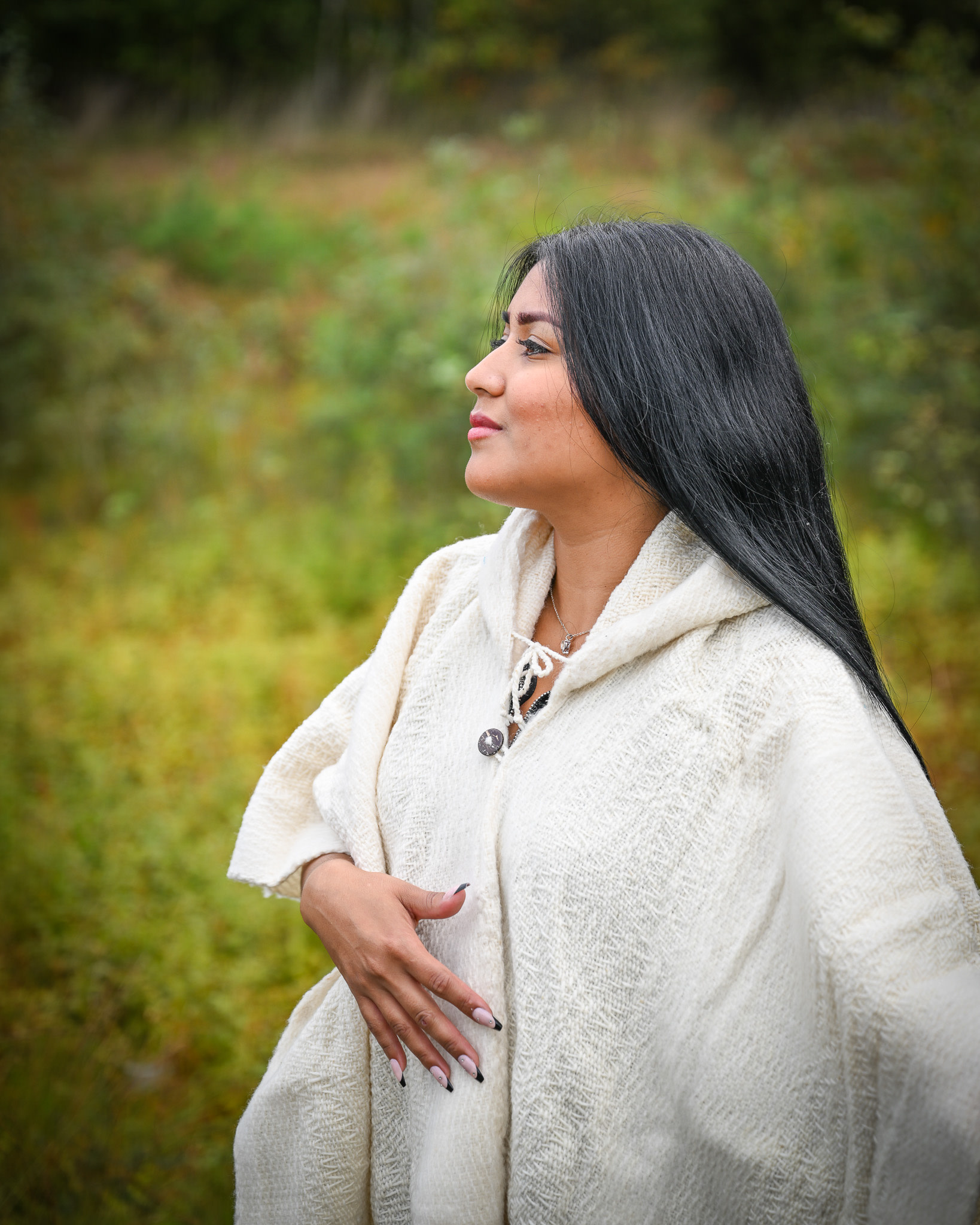 EcuaFina Poncho Elena Weiss