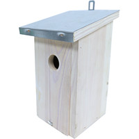 Mezenkast buiten wit, zink dak.