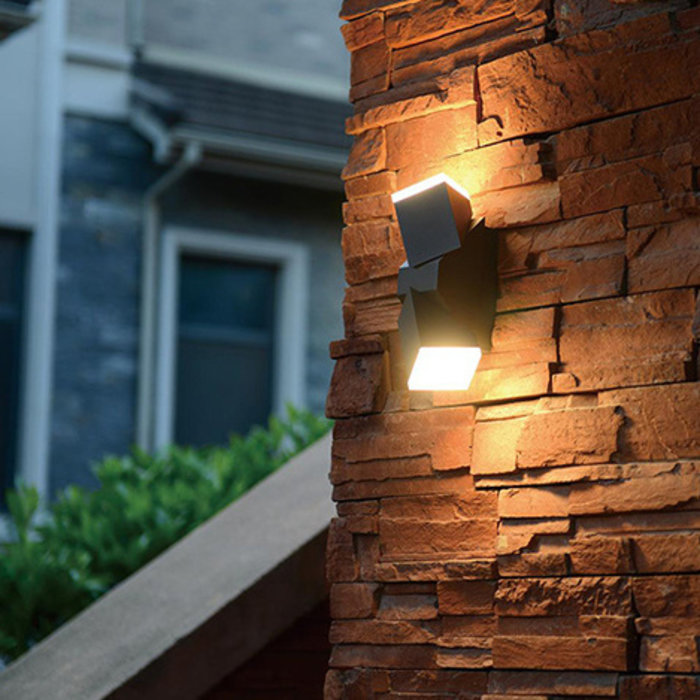 Lampada da parete regolabile Michael a 2 luci - nero