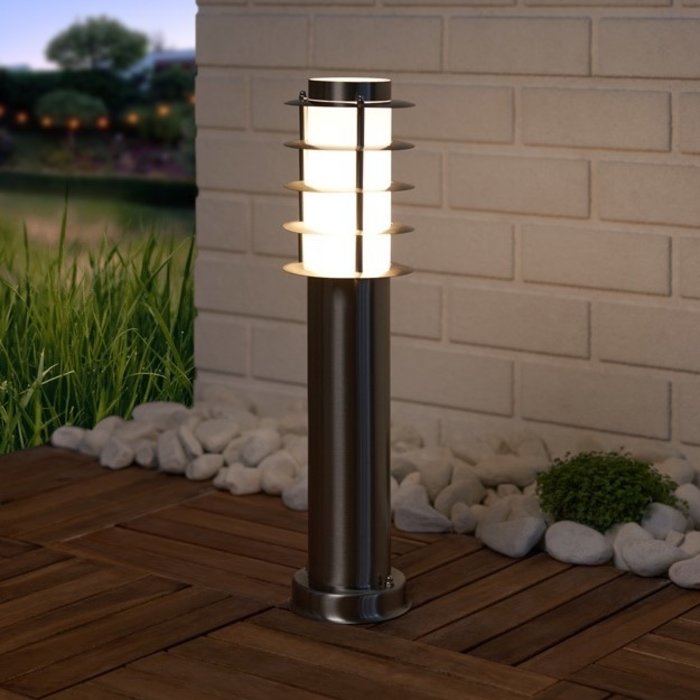 Lampada da terra Silvio in acciaio inox, 50 cm