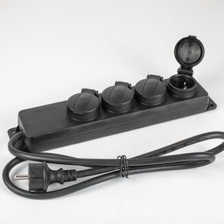 Presa multipla da esterno IP44 con spessore del cavo di 3x1,5mm²