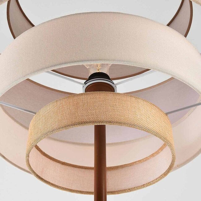 Lampada da terra Zhuo con paralume in lino a strati marrone