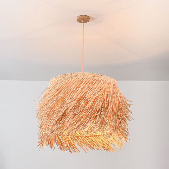 Lampada a sospensione Katrien con giocoso paralume in rattan - naturale