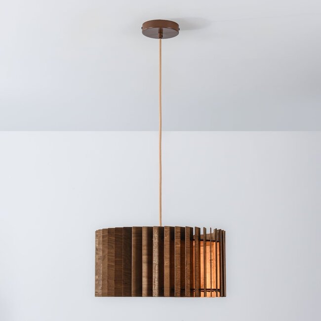 Lampada a sospensione Vyra con paralume in legno - noce