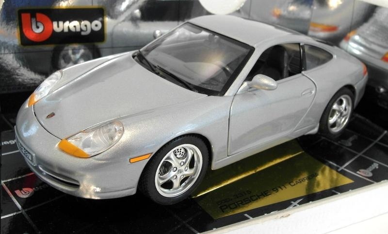 Schaalmodel 1:18 Porsche 911 Carrera 1997 Zilver Bburago