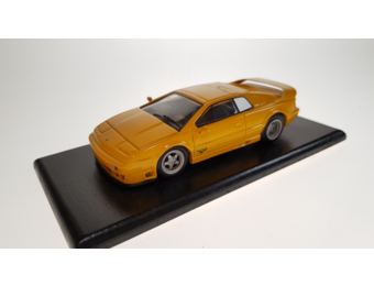 1:43 Lotus Esprit Sport 300