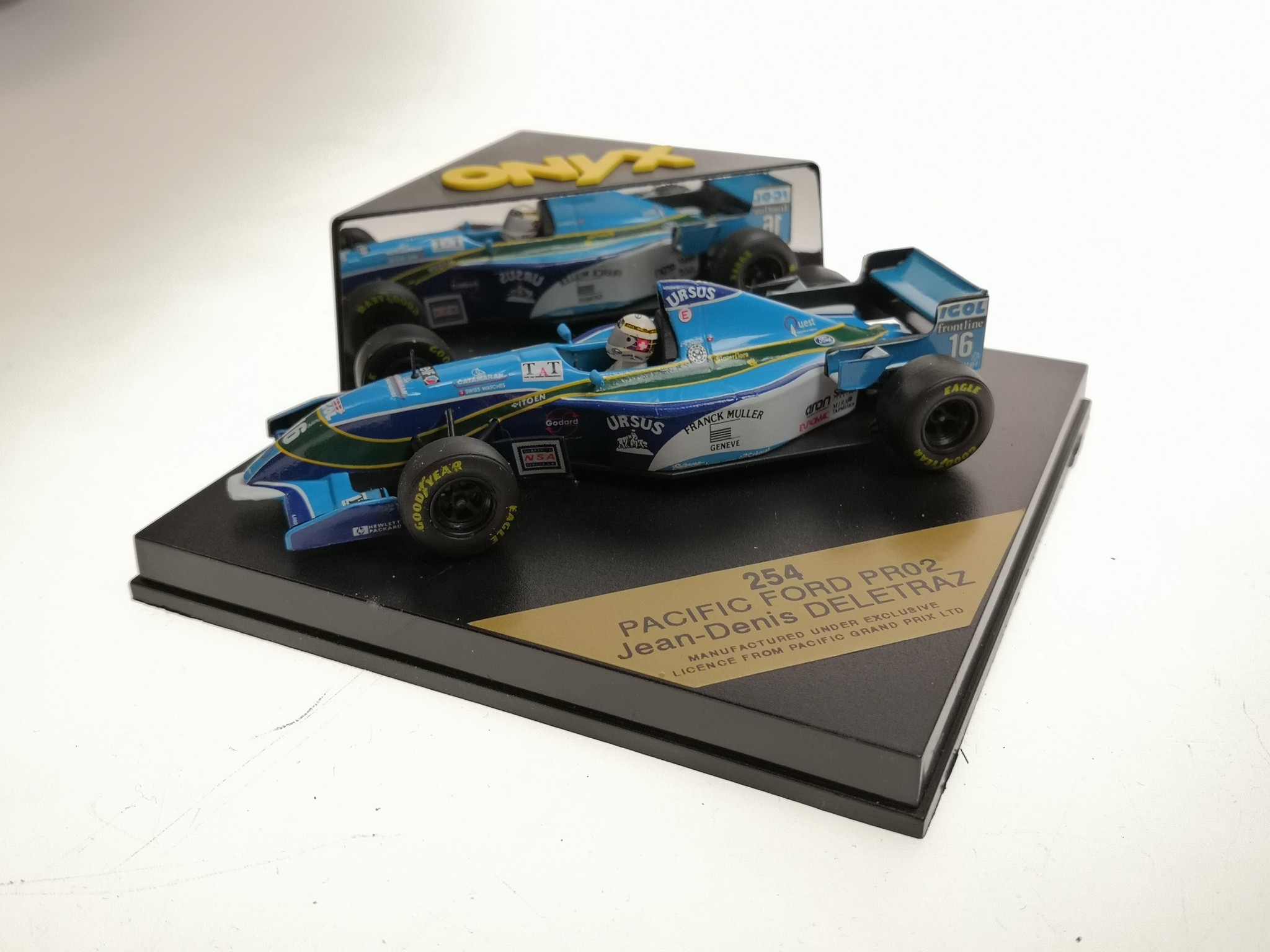 Schaalmodel 1:43 Pacific Ford PR02 #16 Jean-Denis Deletraz Onyx