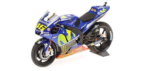 Schaalmodel 1:12 Yamaha YZR-M1 #46 Valentino Rossi Malaysian GP 2017 Dirty Version  Minichamps