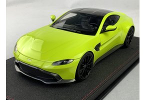 1:18 Aston Martin Vantage