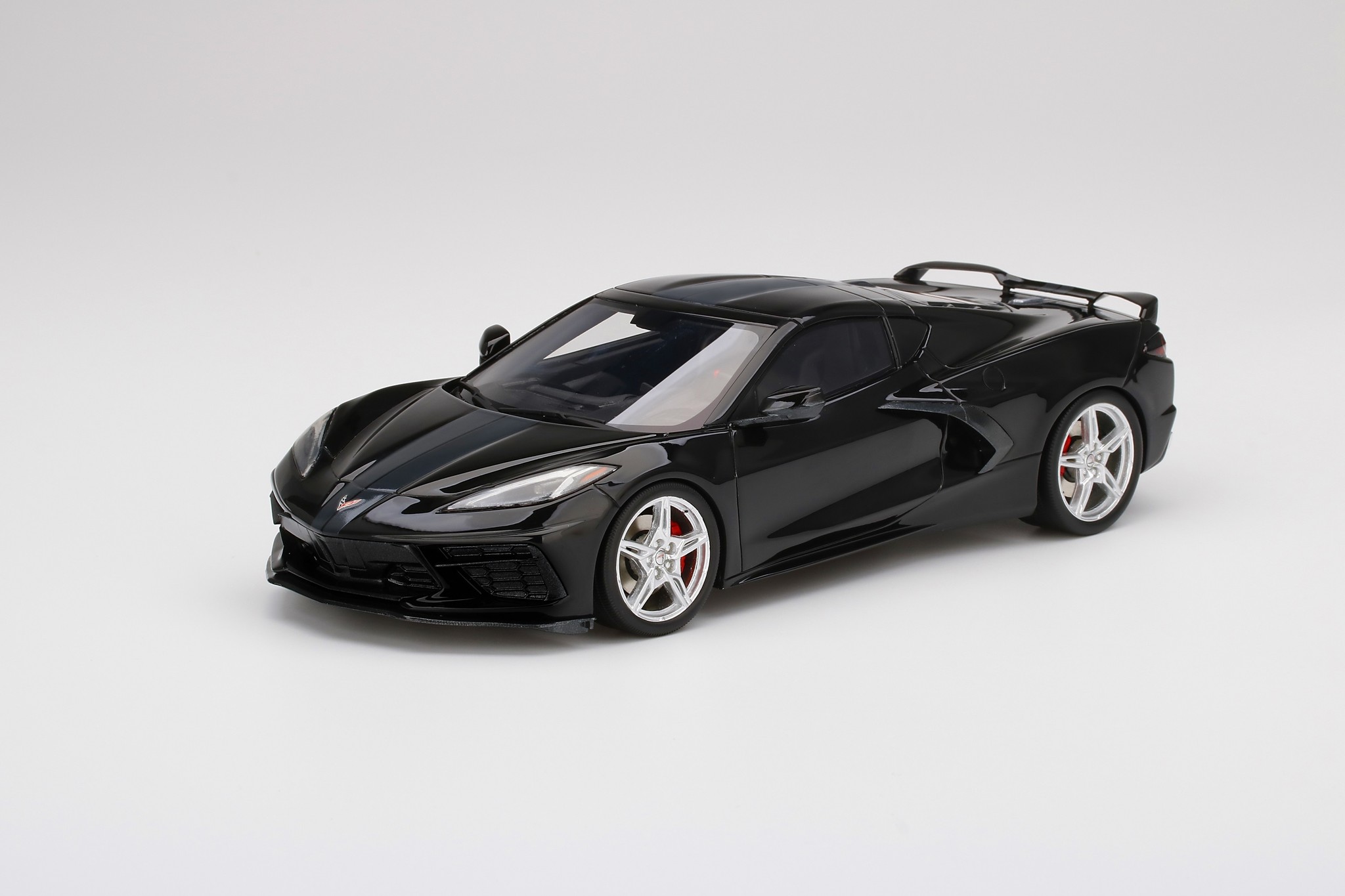 Schaalmodel 1:18 Chevrolet Corvette Stingray C8 2020 Black / Midnight Grey Stripe TopSpeed Models
