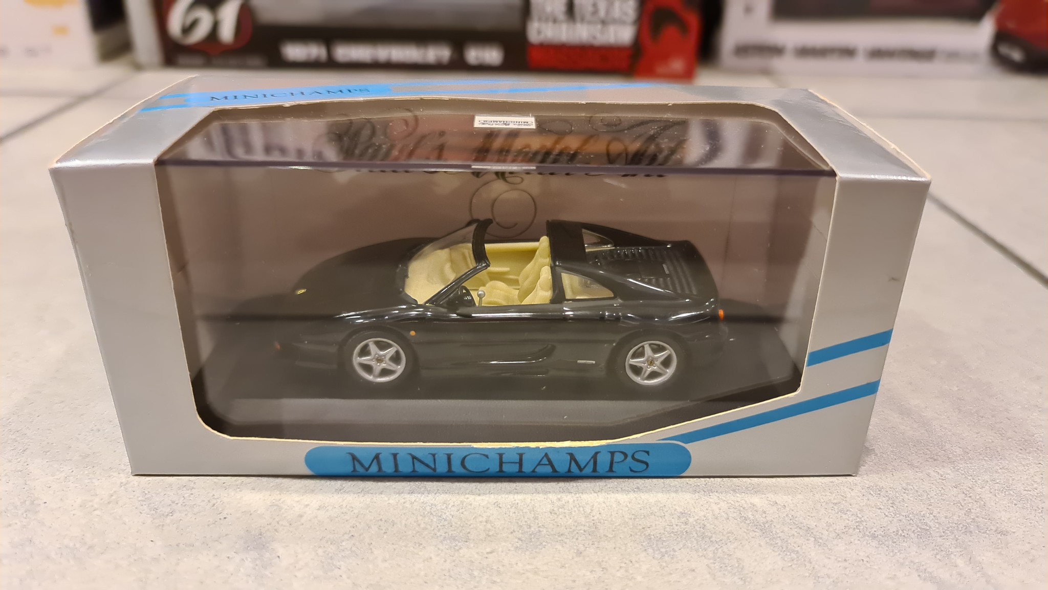 Schaalmodel 1:43 Ferrari F355 Targa Black Minichamps