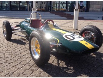 Lotus F1 junior car