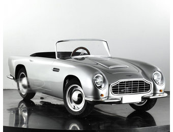 Aston Martin Volante junior car