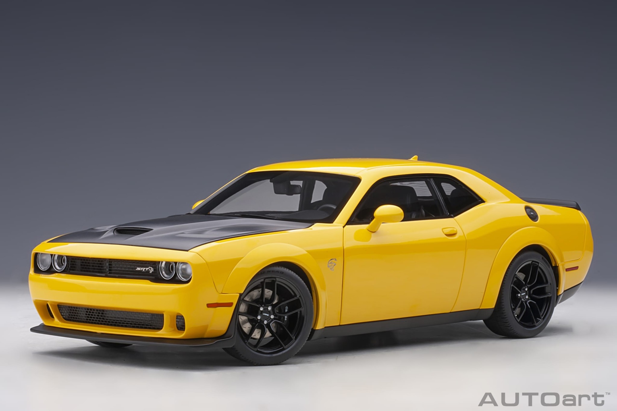 Schaalmodel 1:18 Dodge Challenger SRT Hellcat Widebody 'Yellow' Autoart