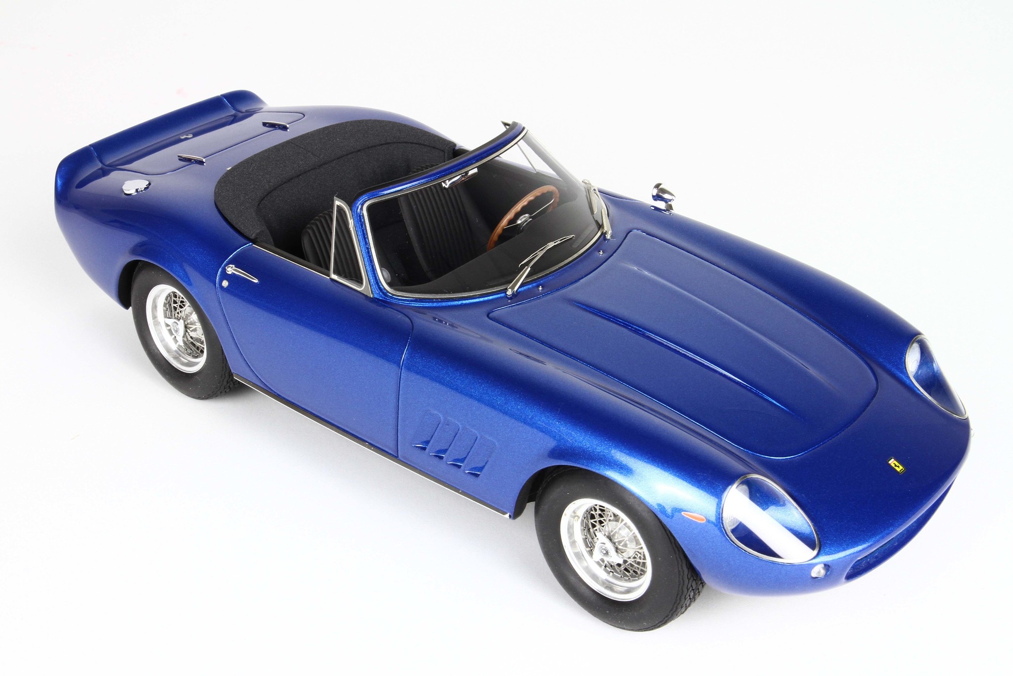 Scalemodel 1:18 Ferrari 275 GTS/4 NART S/N 10453 Steve McQueen 1967 Blue BBR