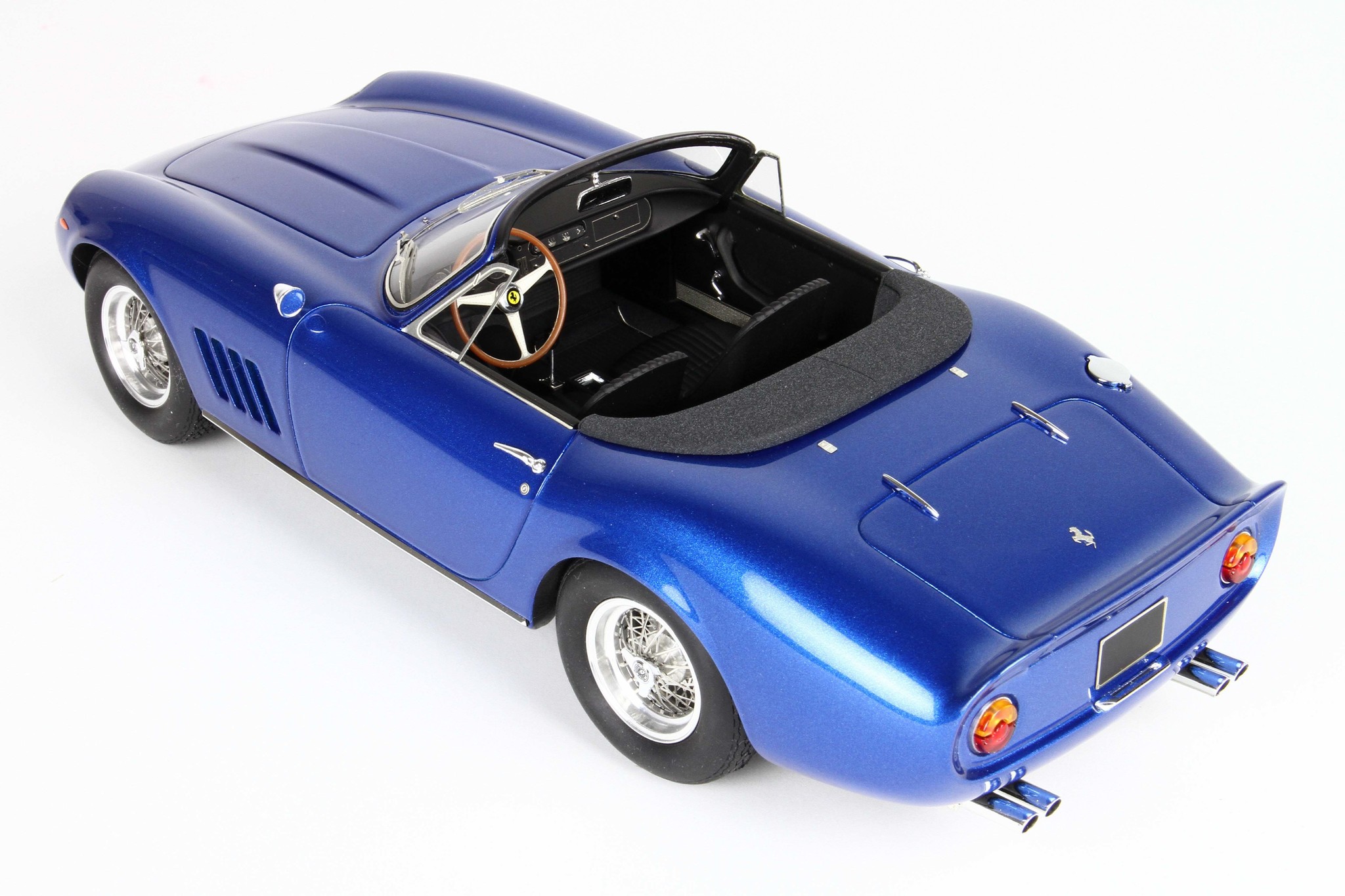 Scalemodel 1:18 Ferrari 275 GTS/4 NART S/N 10453 Steve McQueen 1967 Blue BBR