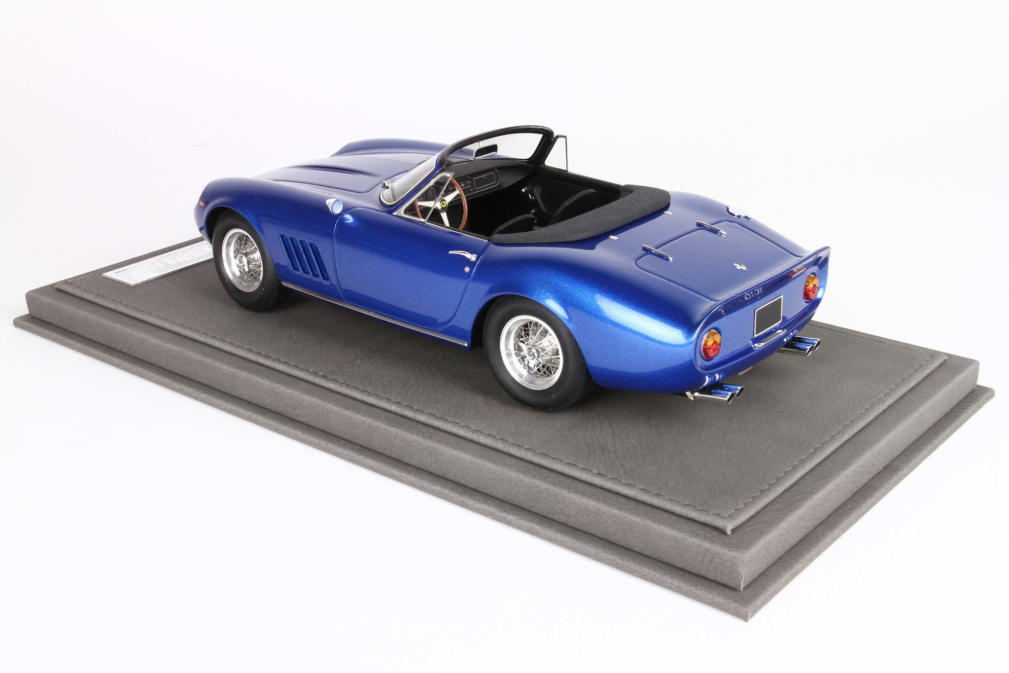 Scalemodel 1:18 Ferrari 275 GTS/4 NART S/N 10453 Steve McQueen 1967 Blue BBR