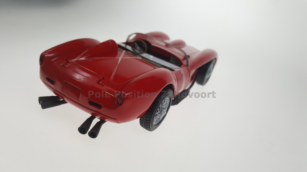 新品大特価CMC 1/18 Ferrari 250 Testa Rossa 1958 Pontoon Fender テスタロッサ　ポンツーンフェンダー　M-071 乗用車