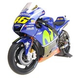 Schaalmodel 1:12 Yamaha YZR-M1 #46 Valentino Rossi Malaysian GP 2017 Dirty Version  Minichamps